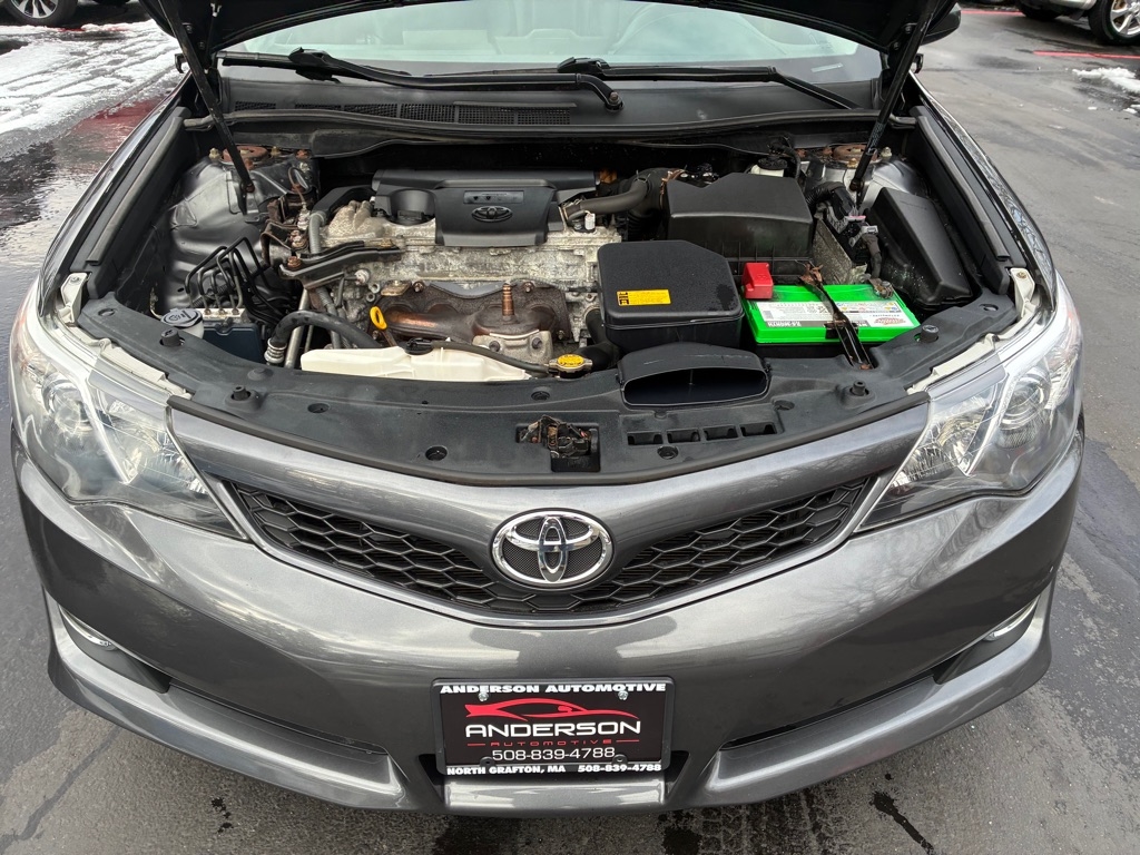 Toyota Camry  2012