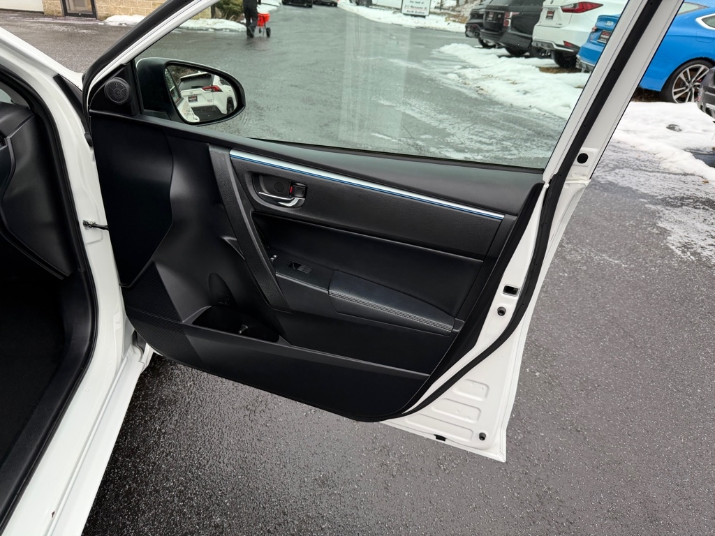 Toyota Corolla  2016