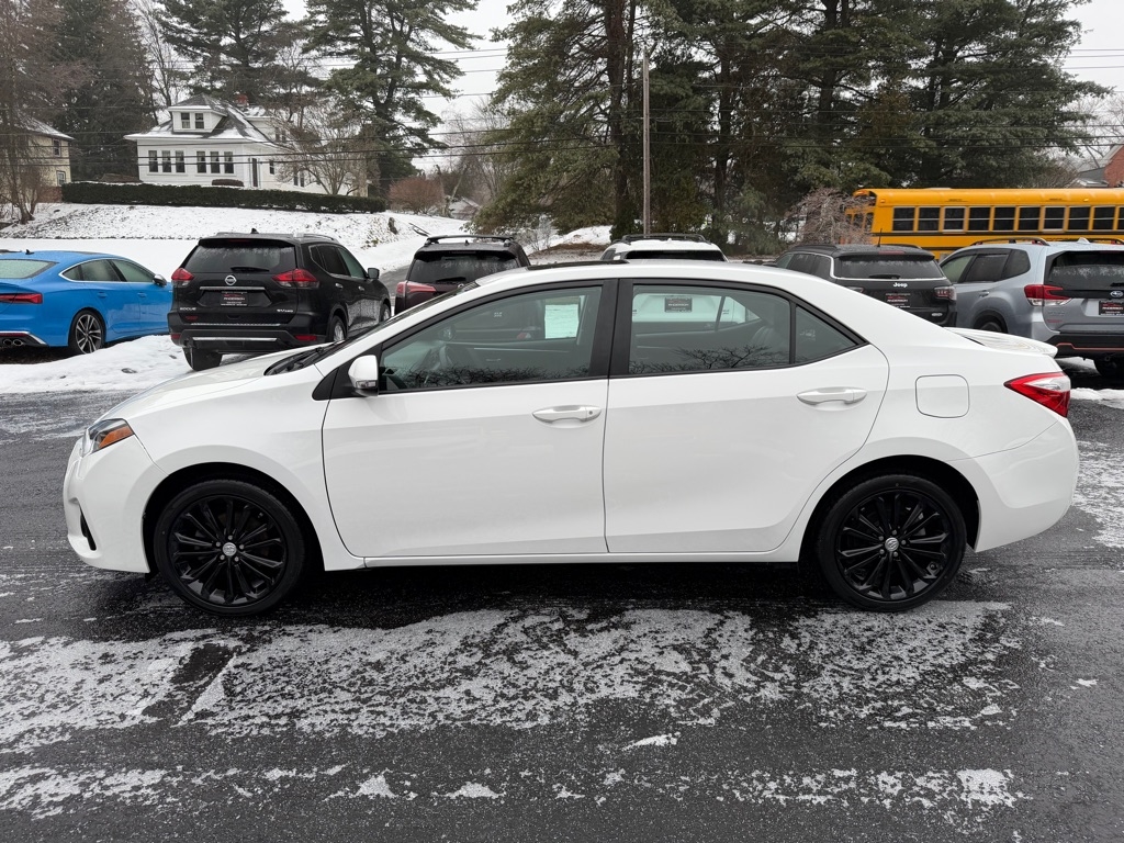 Toyota Corolla  2016