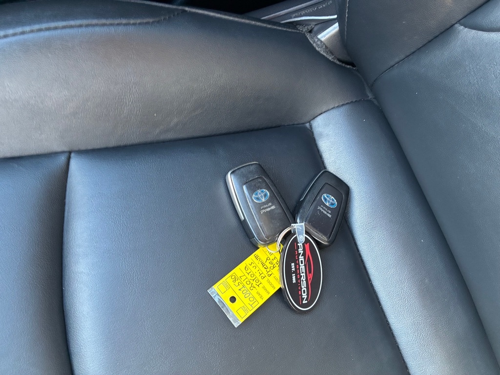 Toyota Prius Prime  2017