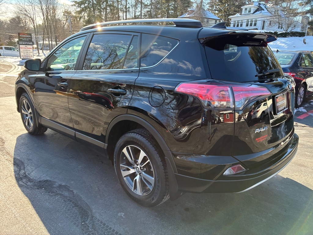 Toyota RAV4  2018