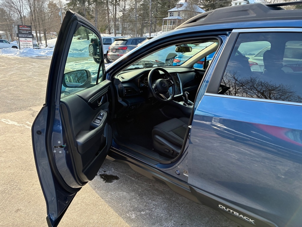 Subaru Outback  2022