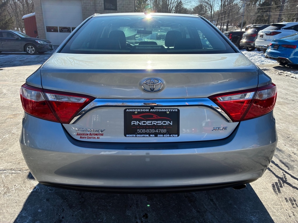 Toyota Camry  2016