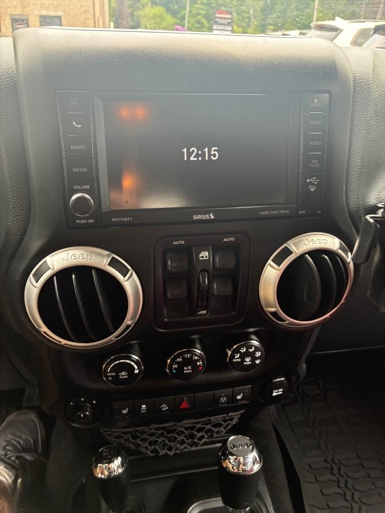 Jeep Wrangler  2017