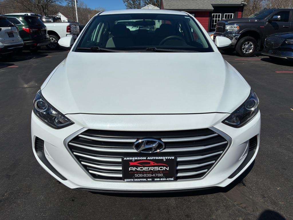 Hyundai Elantra  2017