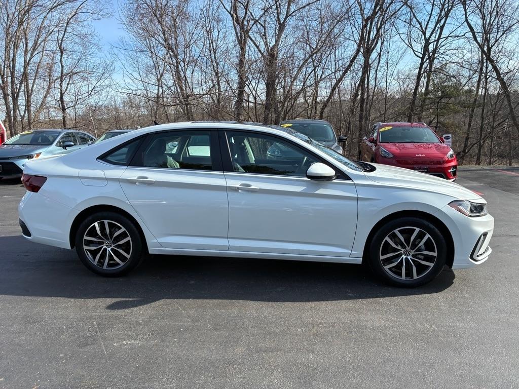 Volkswagen Jetta  2025