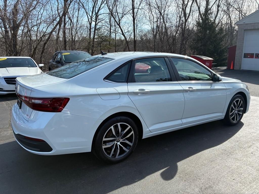 Volkswagen Jetta  2025