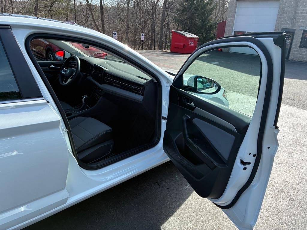 Volkswagen Jetta  2025