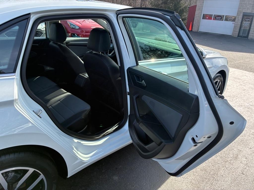 Volkswagen Jetta  2025