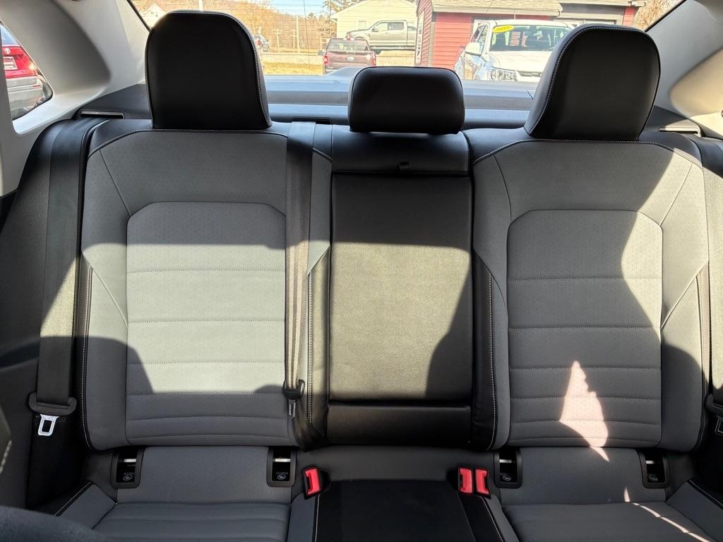 Volkswagen Jetta  2025