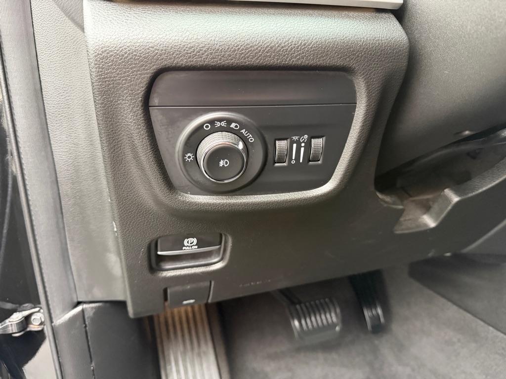 Jeep Grand Cherokee  2021