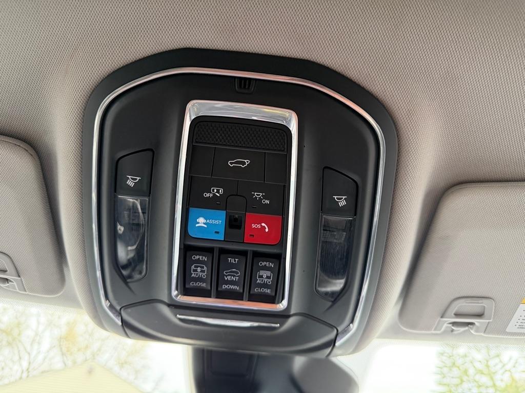 Jeep Grand Cherokee  2021