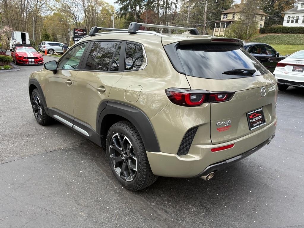 Mazda CX-50  2025