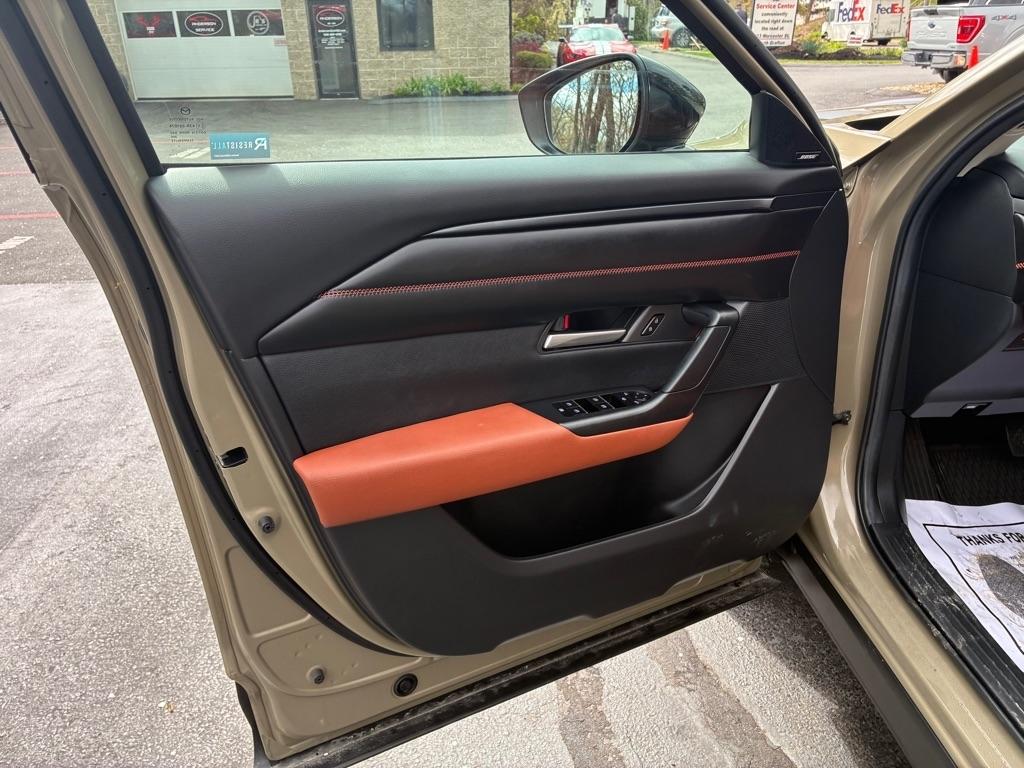 Mazda CX-50  2025