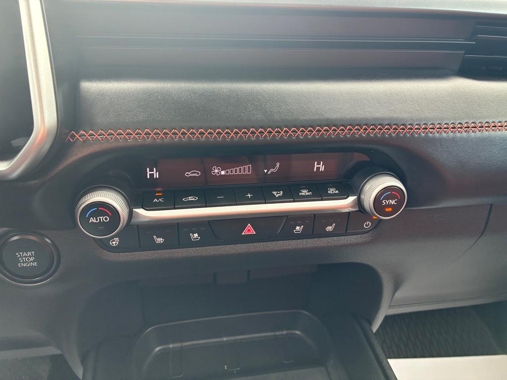 Mazda CX-50  2025