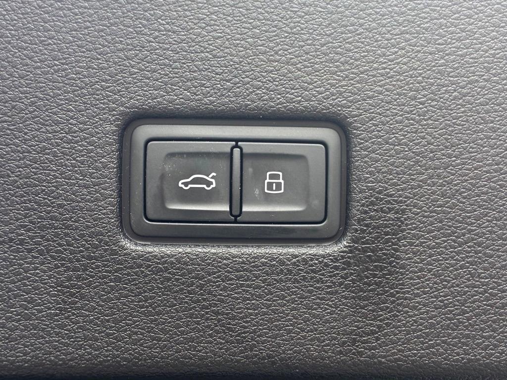 Audi Q8  2023