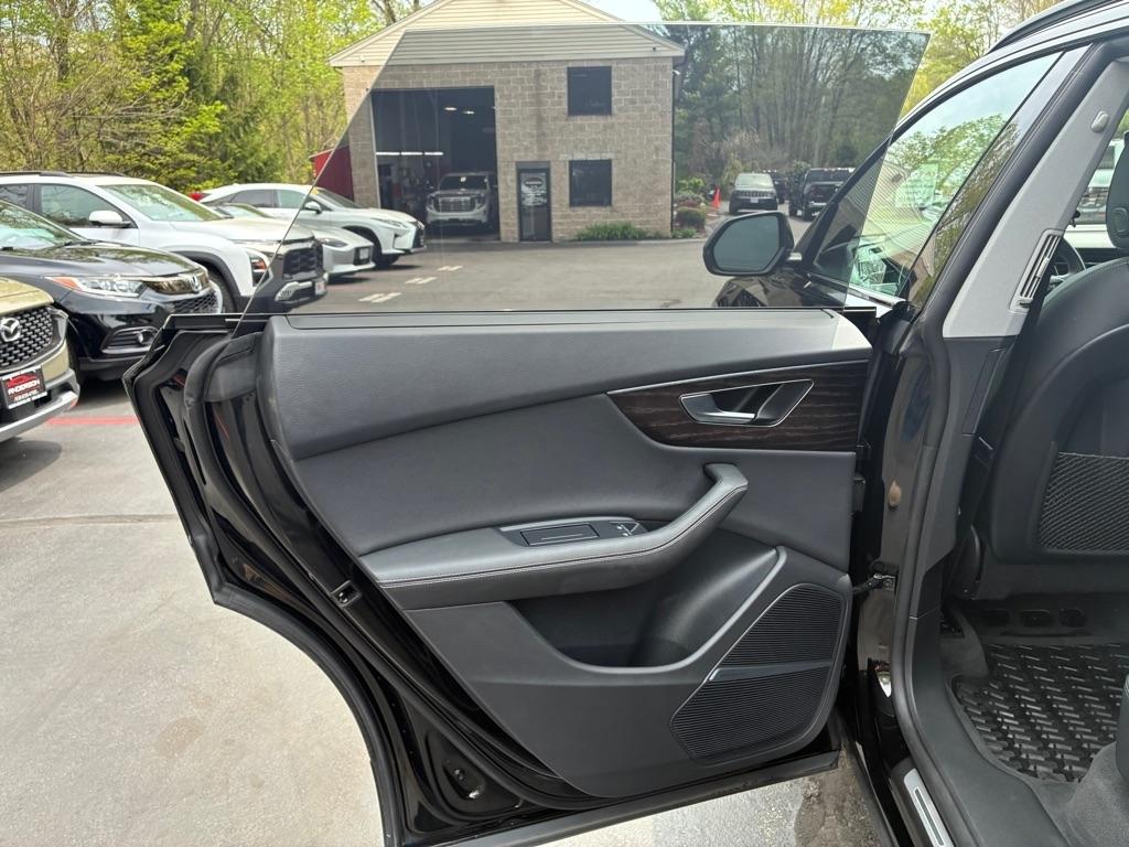 Audi Q8  2023