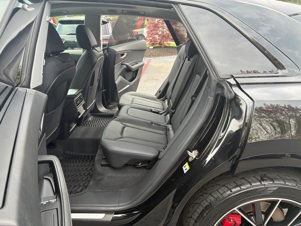 Audi Q8  2023