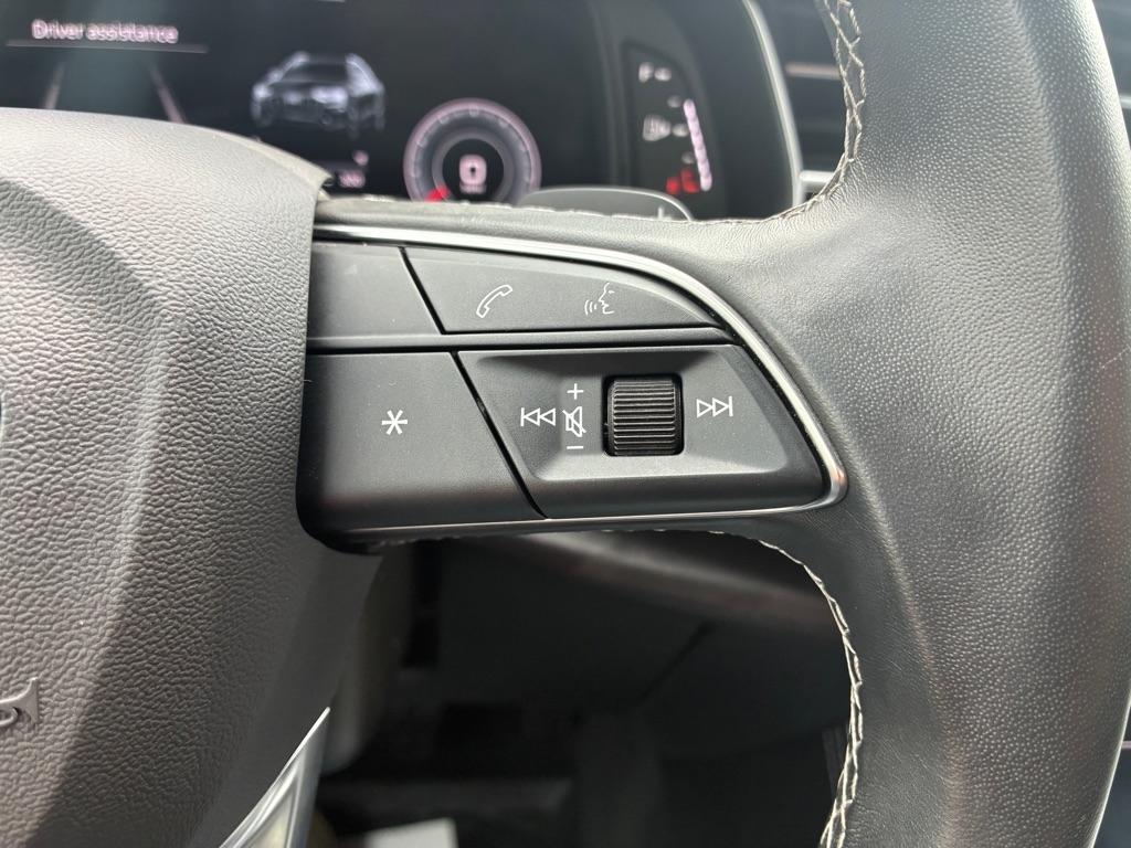 Audi Q8  2023