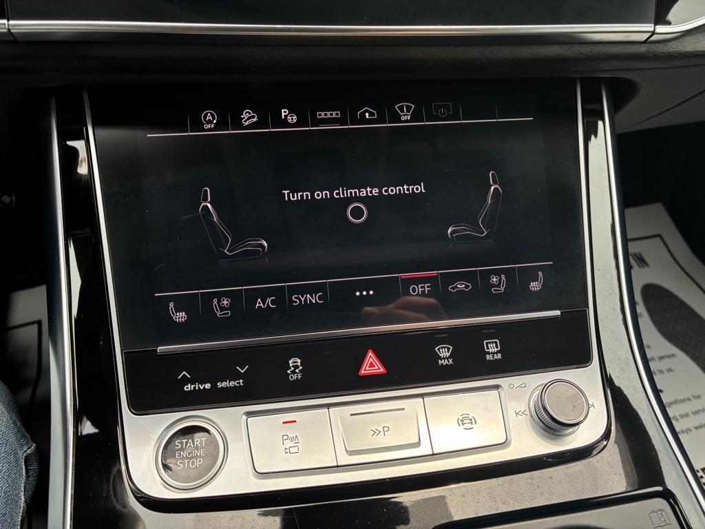 Audi Q8  2023