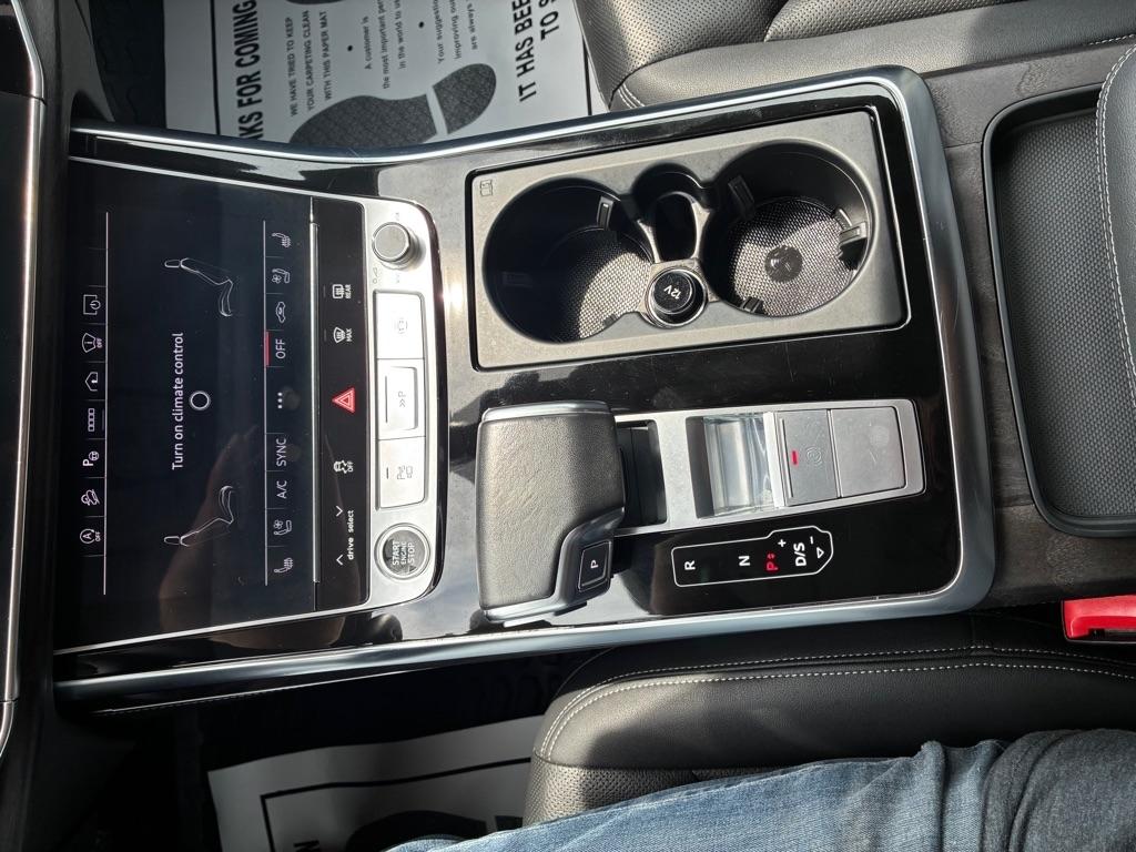 Audi Q8  2023