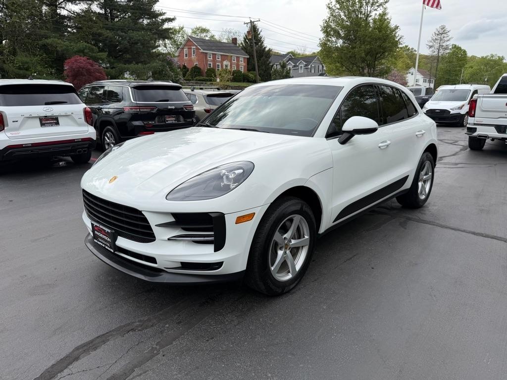 Porsche Macan  2021