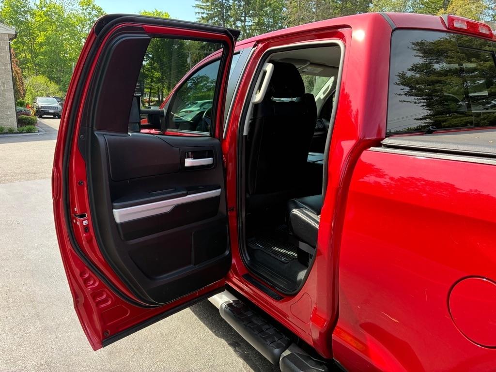 Toyota Tundra  2018