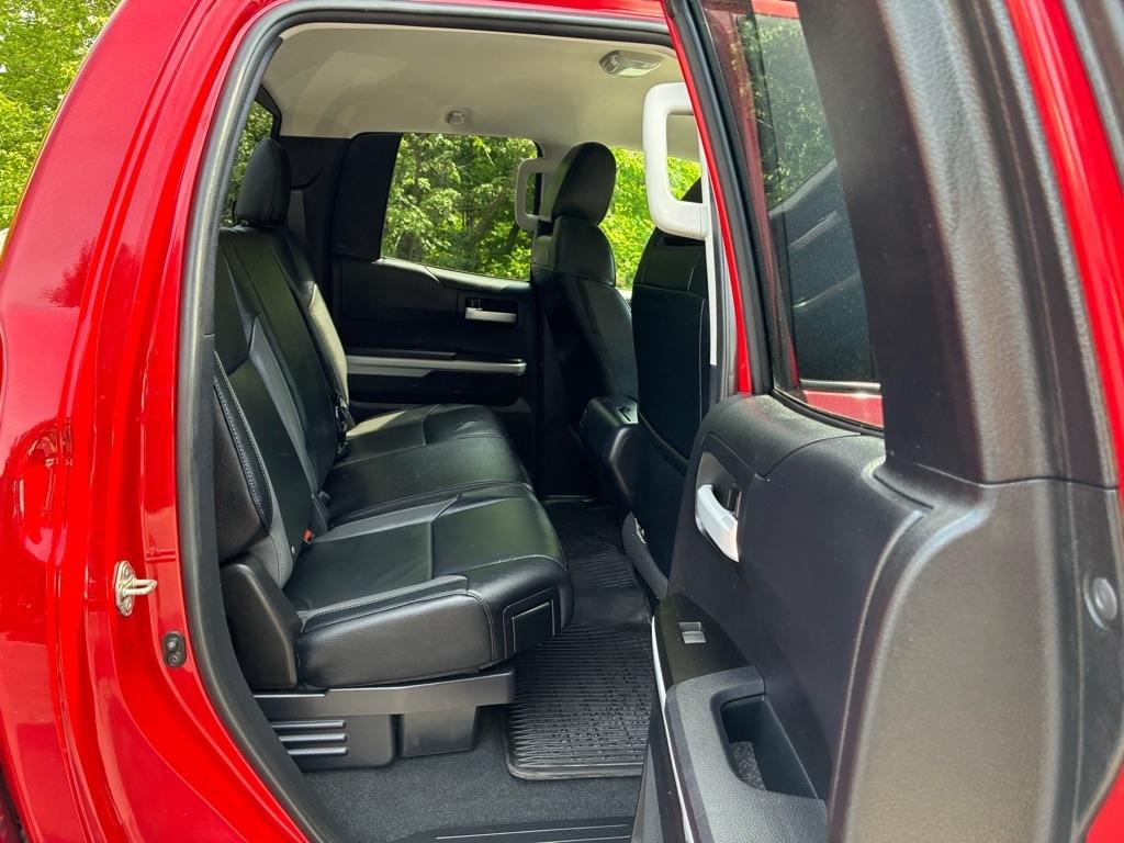Toyota Tundra  2018