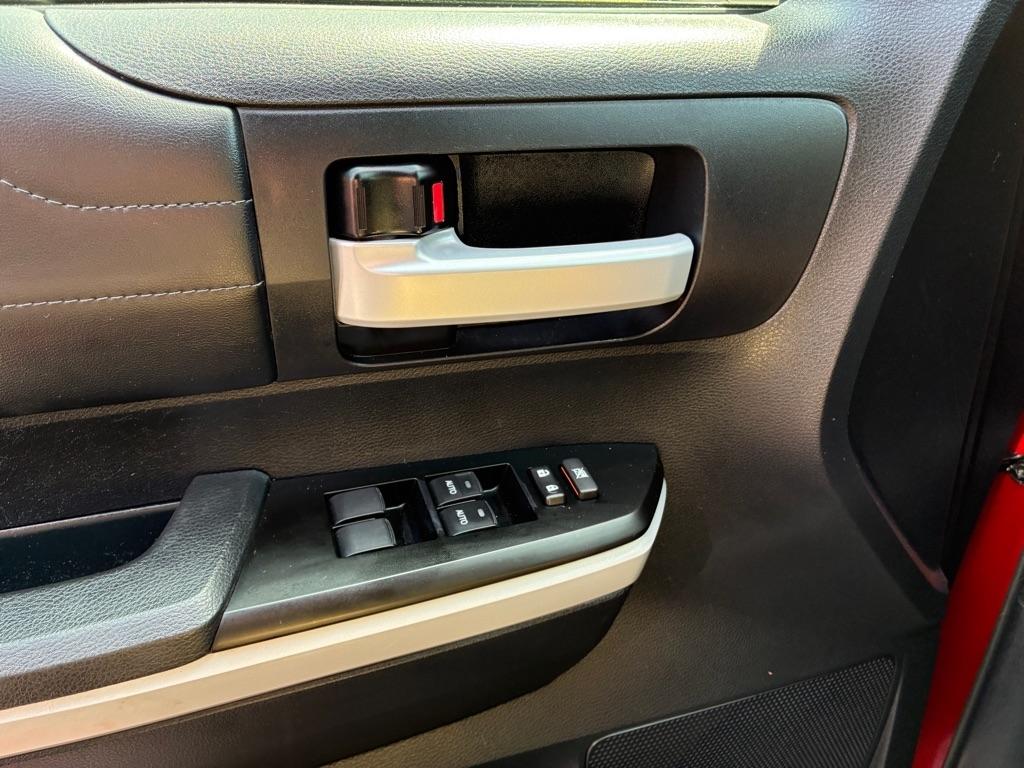 Toyota Tundra  2018