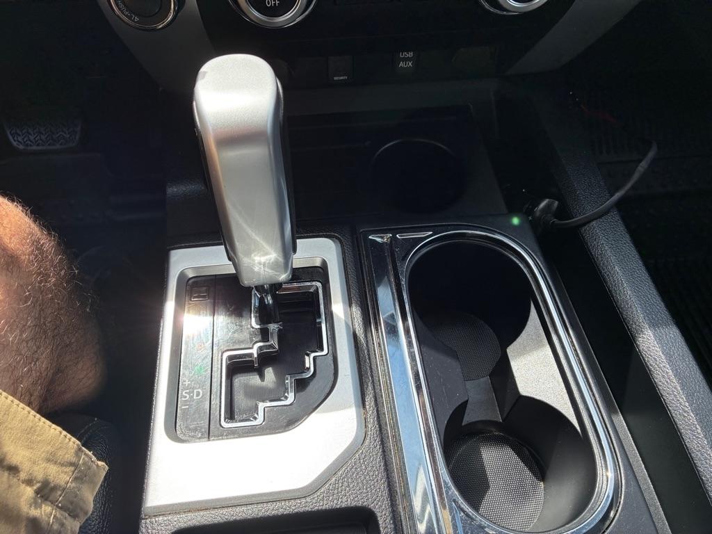 Toyota Tundra  2018