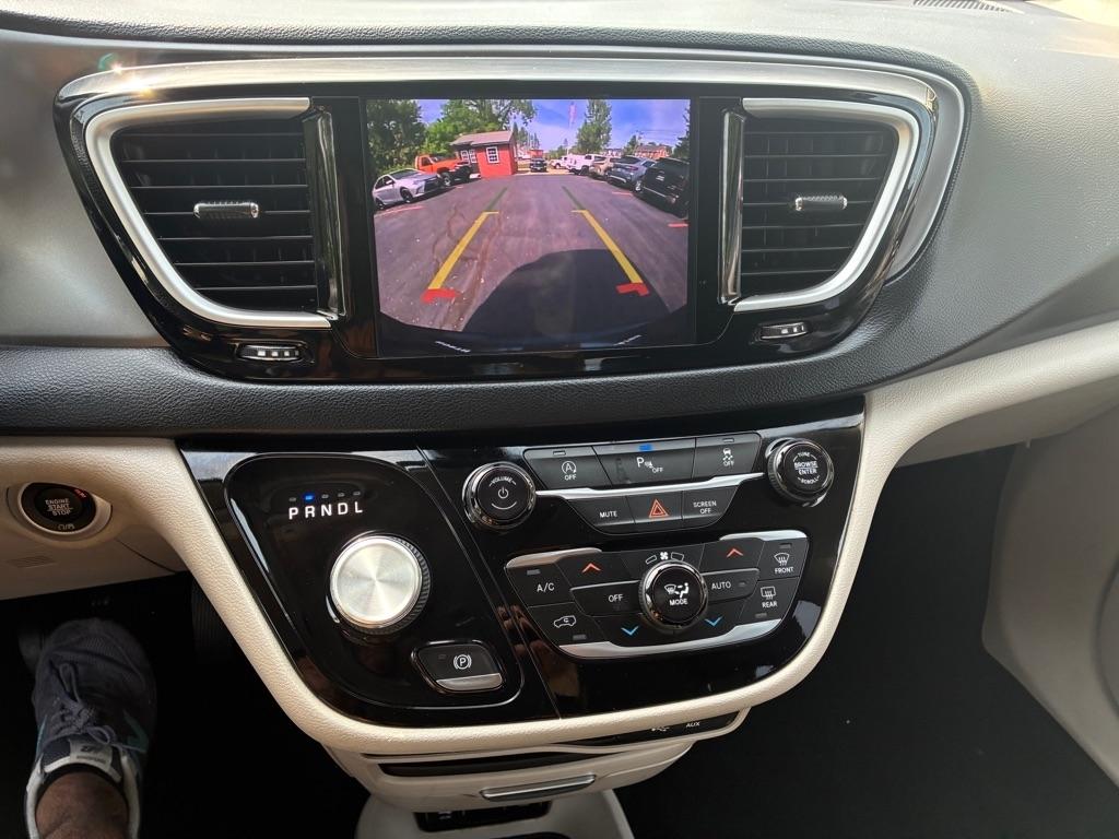 Chrysler Pacifica  2020