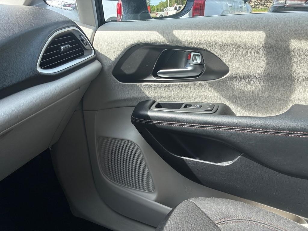 Chrysler Pacifica  2020