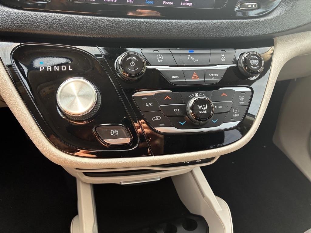 Chrysler Pacifica  2020