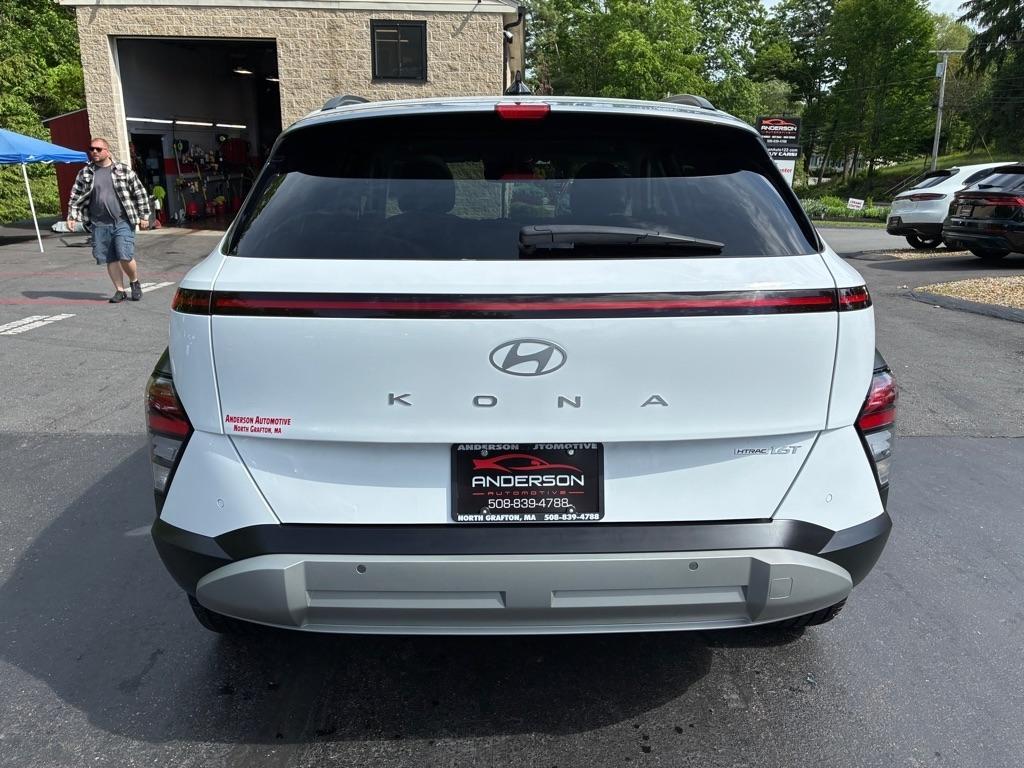 Hyundai Kona  2024