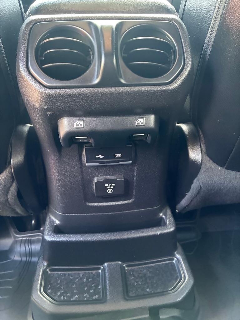 Jeep Wrangler  2019