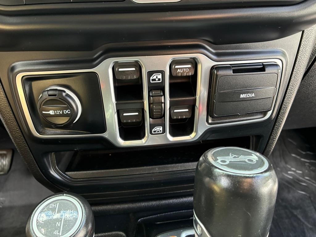 Jeep Wrangler  2019