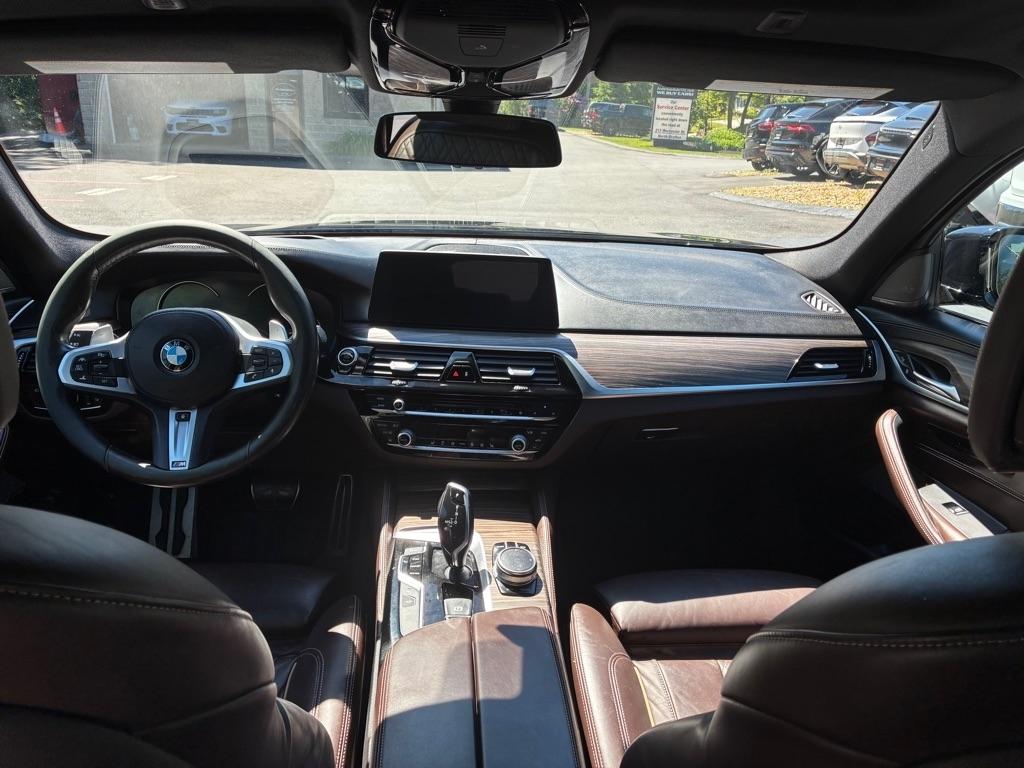 BMW 5-Series  2018