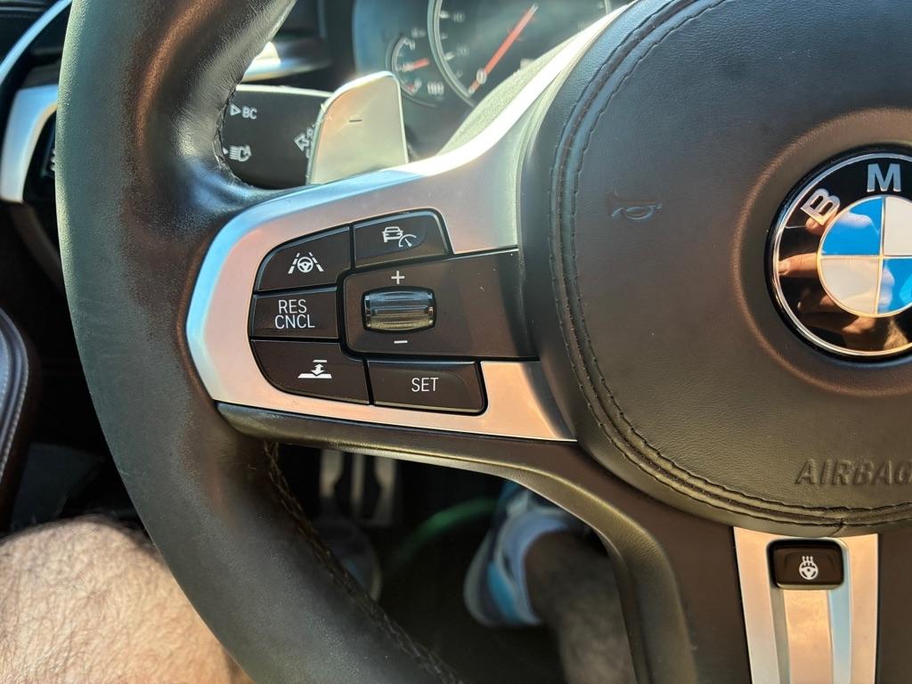 BMW 5-Series  2018