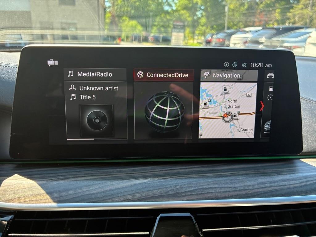 BMW 5-Series  2018