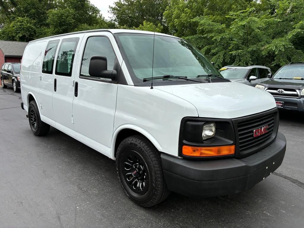 GMC Savana  2012