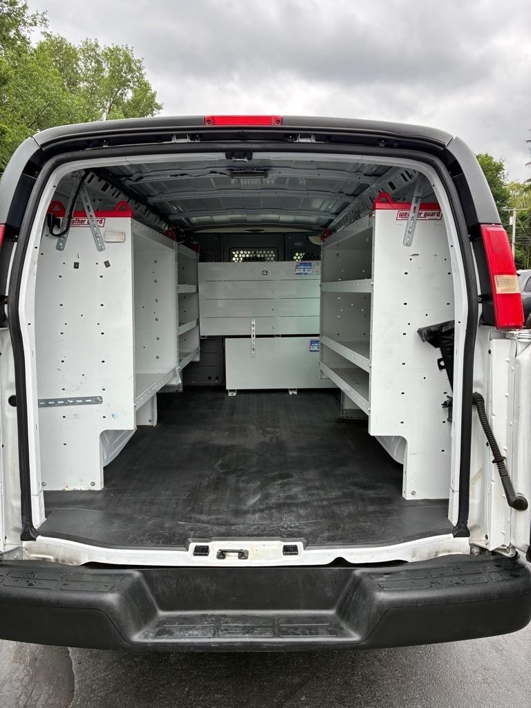 GMC Savana  2012