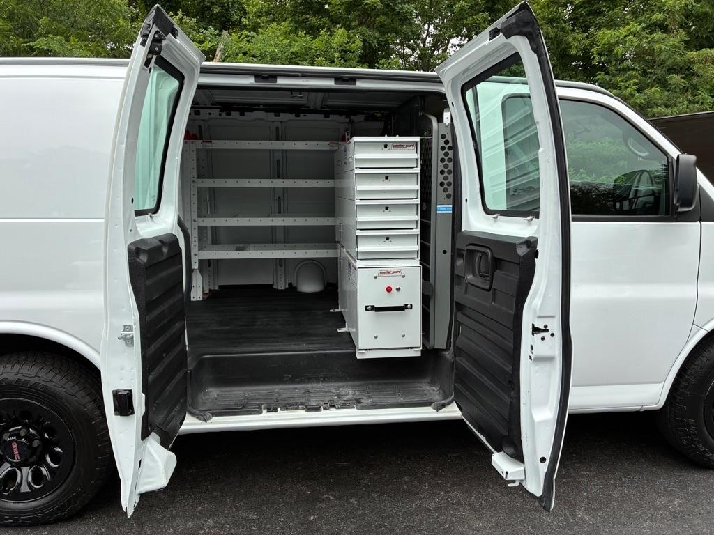 GMC Savana  2012