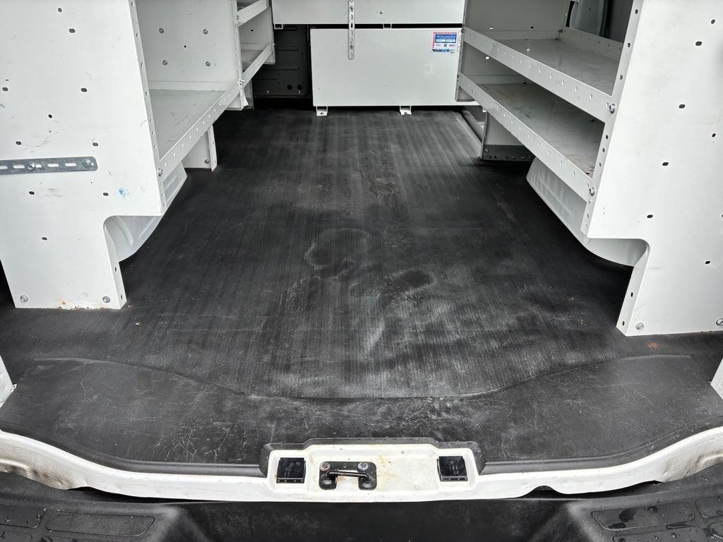 GMC Savana  2012