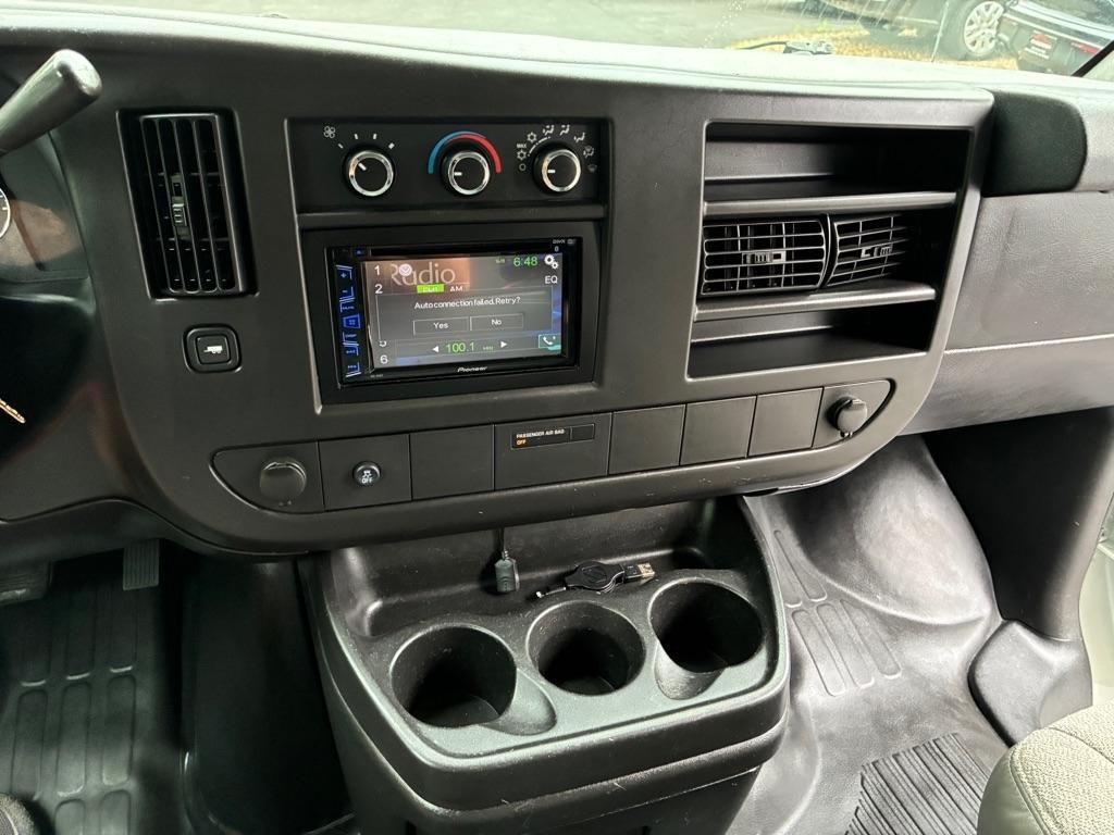 GMC Savana  2012