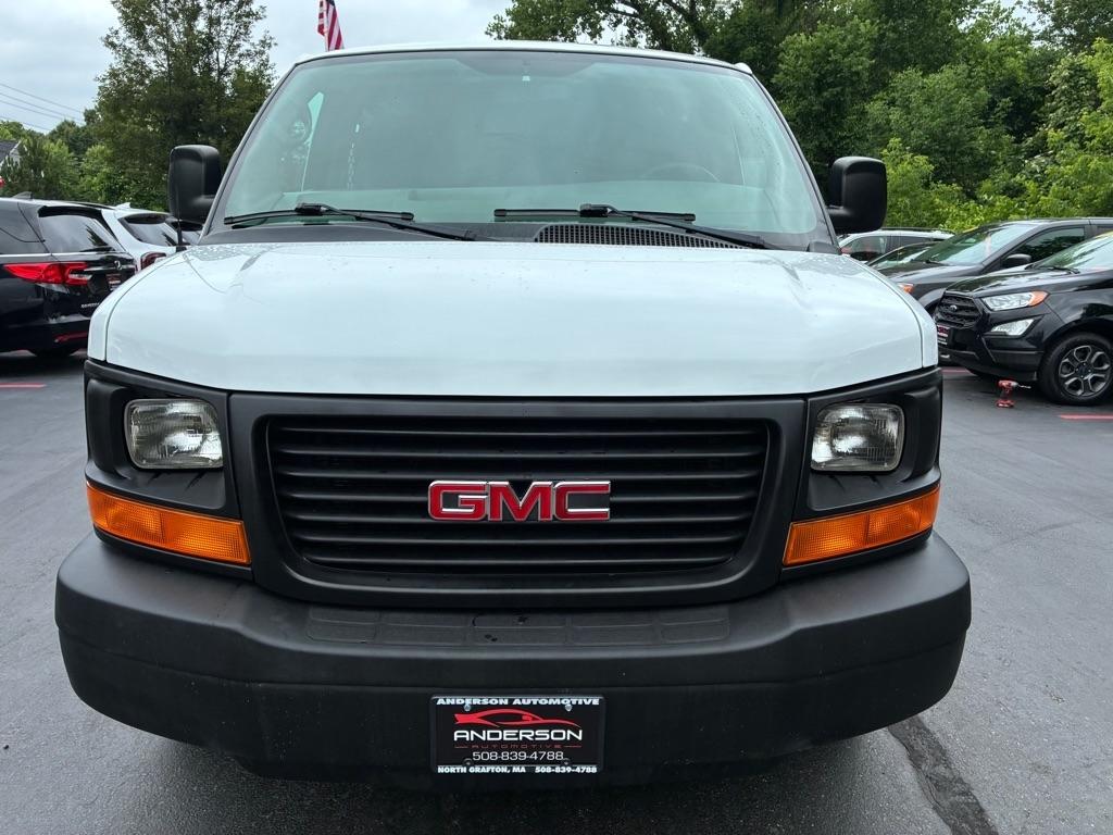 GMC Savana  2012