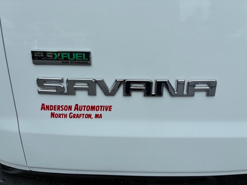 GMC Savana  2012