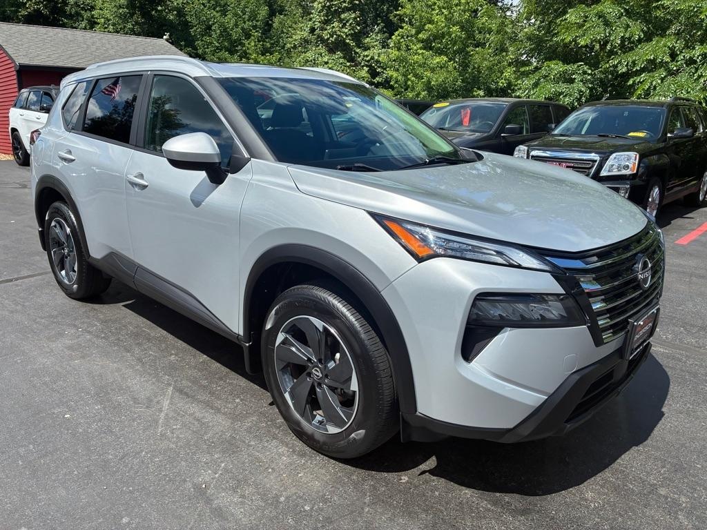 Nissan Rogue  2024