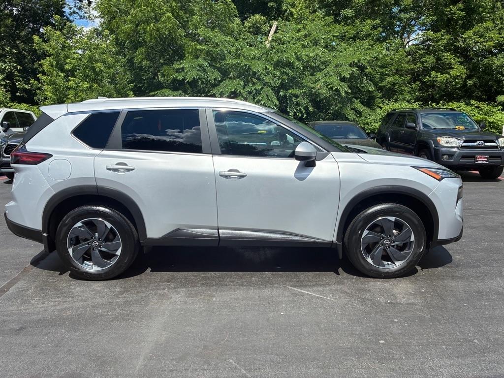 Nissan Rogue  2024