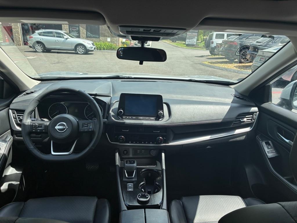 Nissan Rogue  2024