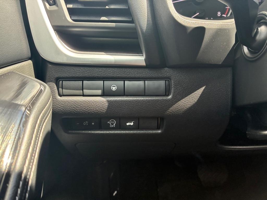 Nissan Rogue  2024